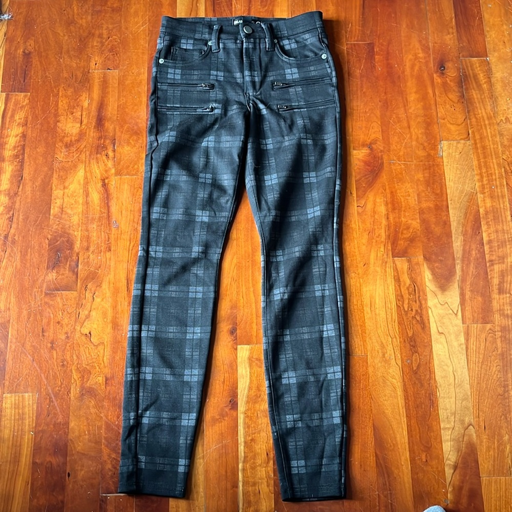 Blanknyc plaid pants size 25 stretchy